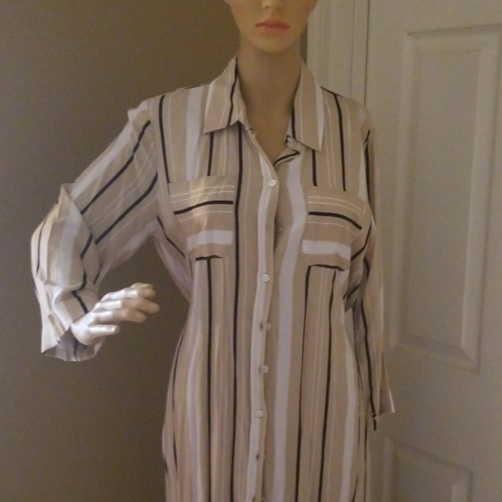 Dress - Picture 3 of 3